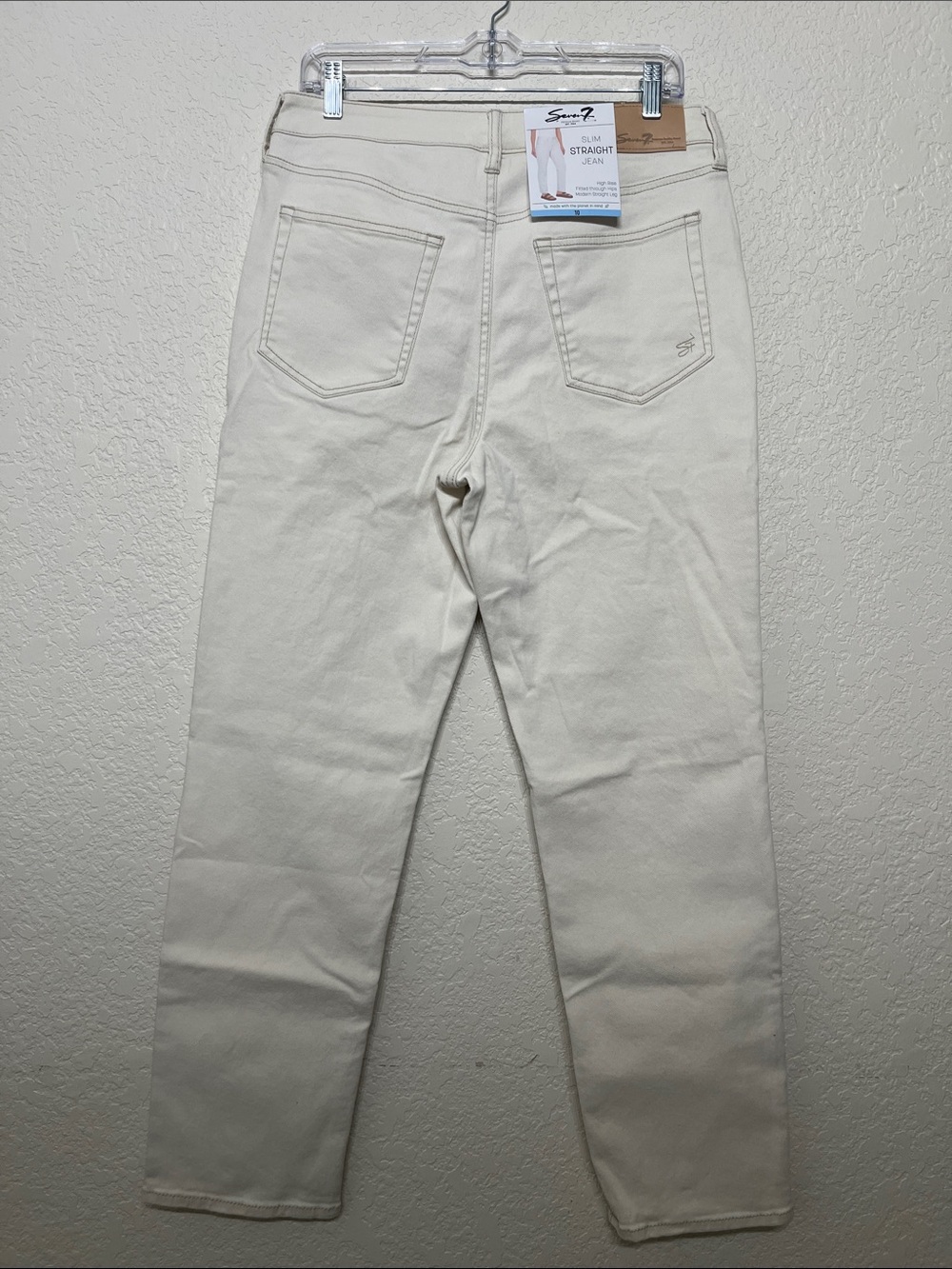 Seven7 Women's Size 10 Slim Straight Leg Jeans in the color Bone Off-White